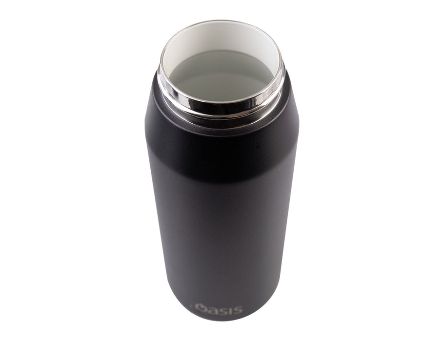 Oasis Capri 750ml Vacuum Quick Release Lid Bottle - A drink bottle featuring a sleek black design with a stainless steel opening and a silver rim. It has a logo.