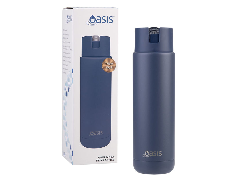 Oasis Moda 700ml Vacuum Bottle - A drink bottle in navy blue with a sleek design, featuring a logo and packaged in a box.