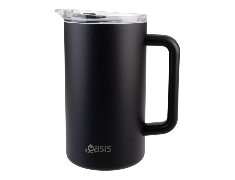 Oasis Ceramic Lined 1.5L Triple Insulated Water Pitcher - A drink bottle featuring a matte black exterior, a clear lid, and a sturdy handle, with a logo on the front.