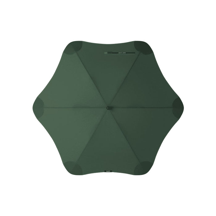 BLUNT Classic Umbrella - A green BLUNT Classic Umbrella with an eight-panel design and a central hub. The umbrella features a logo.