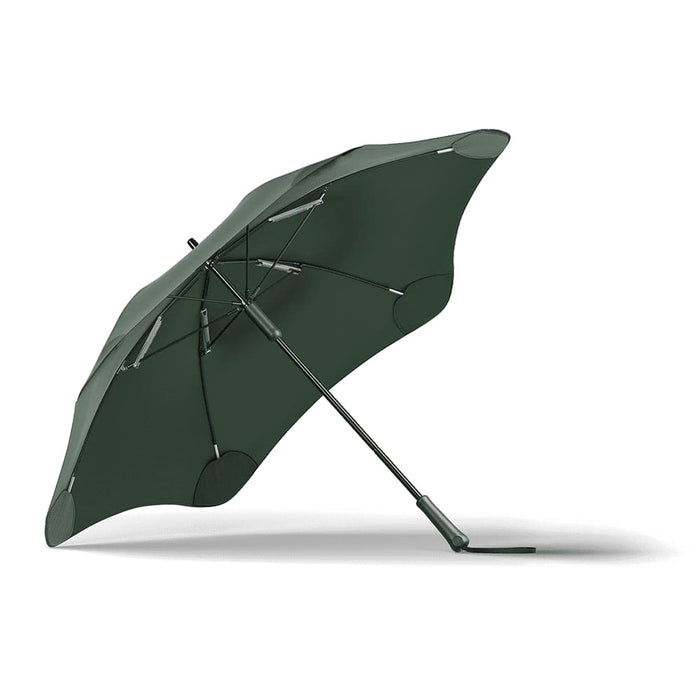 BLUNT Classic Umbrella - A green BLUNT Classic Umbrella with a unique design, featuring a sturdy structure and a logo on the handle.