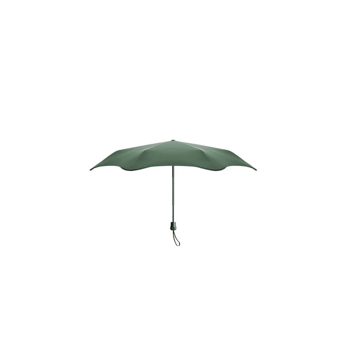 BLUNT Neo Umbrella - A dark green umbrella with a curved canopy and a sleek handle, featuring a branding logo.