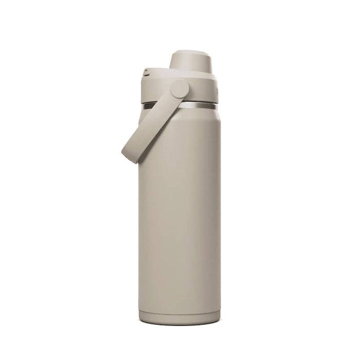 CamelBak - Thrive Chug VSS 0.6L - A drink bottle in a matte light beige hue, featuring a handle and a screw-on lid, with a logo.